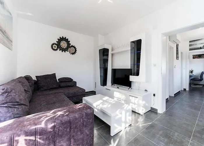 Camellia - Two Bedroom With Swimming Pool Villa
