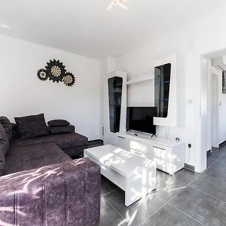 Camellia - Two Bedroom With Swimming Pool Villa